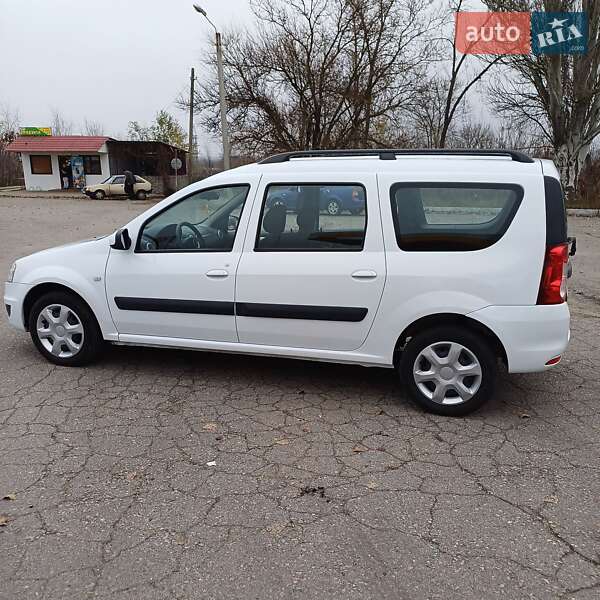 Универсал Dacia Logan MCV 2009 в Марганце