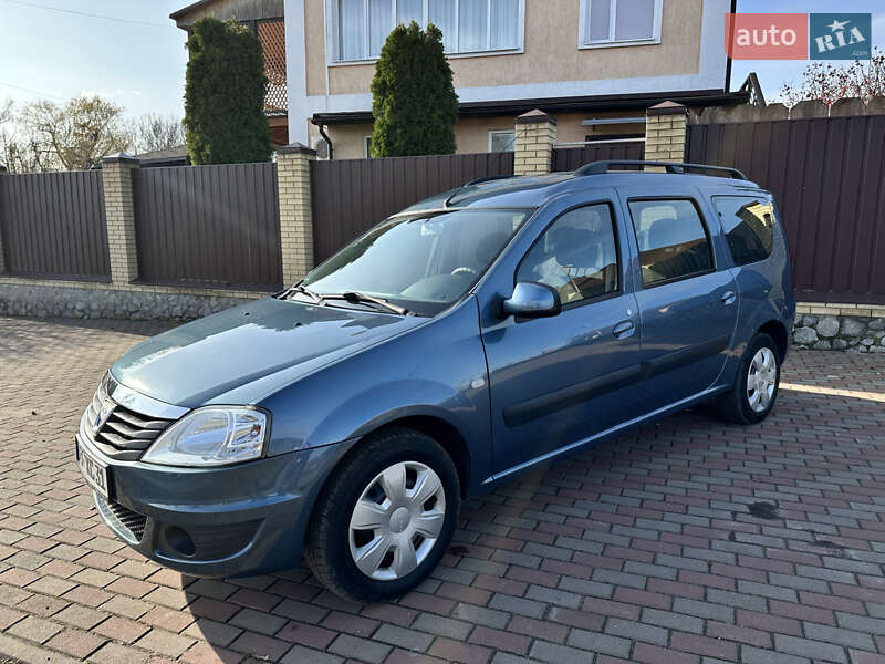 Универсал Dacia Logan MCV 2010 в Ромнах