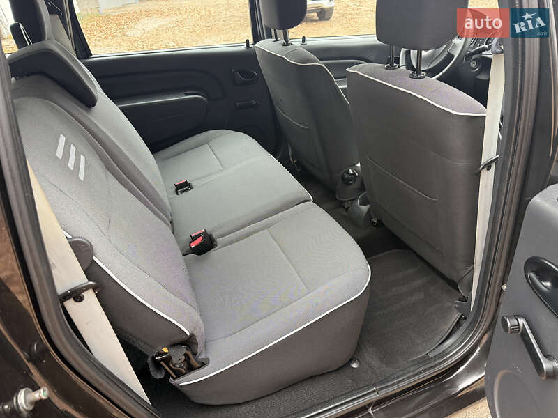 Универсал Dacia Logan MCV 2011 в Полтаве