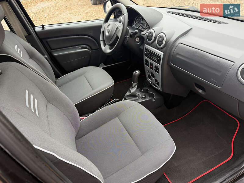 Универсал Dacia Logan MCV 2011 в Полтаве