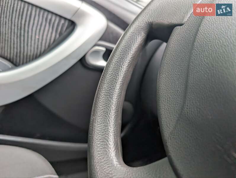 Універсал Dacia Logan MCV 2011 в Рівному