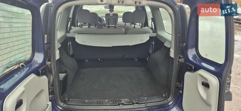 Универсал Dacia Logan MCV 2009 в Луцке