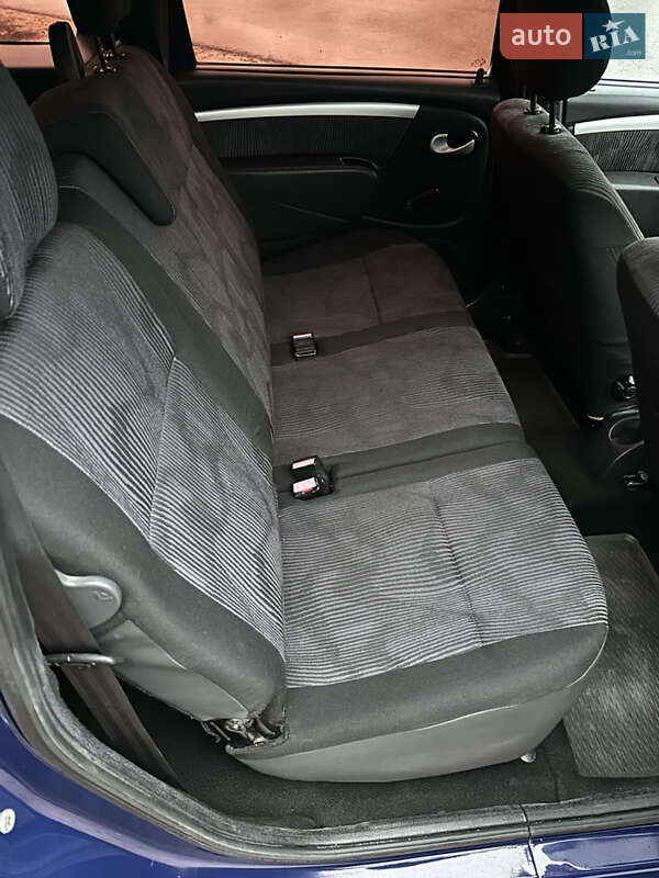 Універсал Dacia Logan MCV 2008 в Ромнах фото 33 Універсал Dacia Logan MCV 2008 в Ромнах