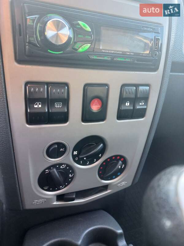 Універсал Dacia Logan MCV 2008 в Одесі фото 12 Універсал Dacia Logan MCV 2008 в Одесі