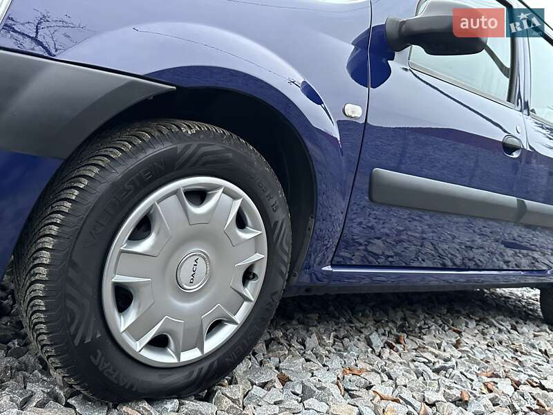 Універсал Dacia Logan MCV 2008 в Рівному