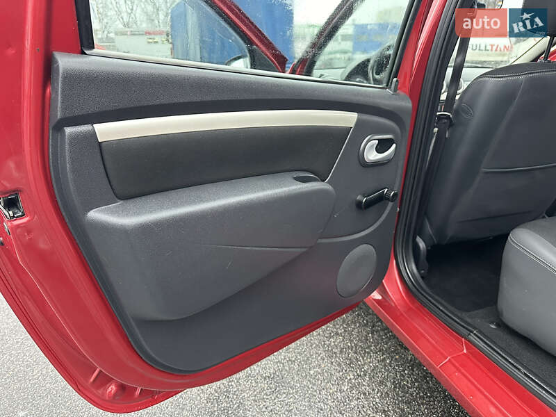 Универсал Dacia Logan MCV 2012 в Виннице фото 36 Универсал Dacia Logan MCV 2012 в Виннице