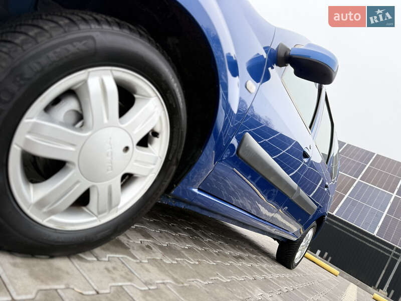 Універсал Dacia Logan MCV 2010 в Володимирі