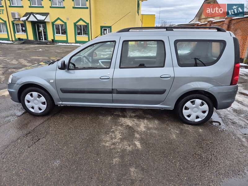 Універсал Dacia Logan MCV 2010 в Стрию