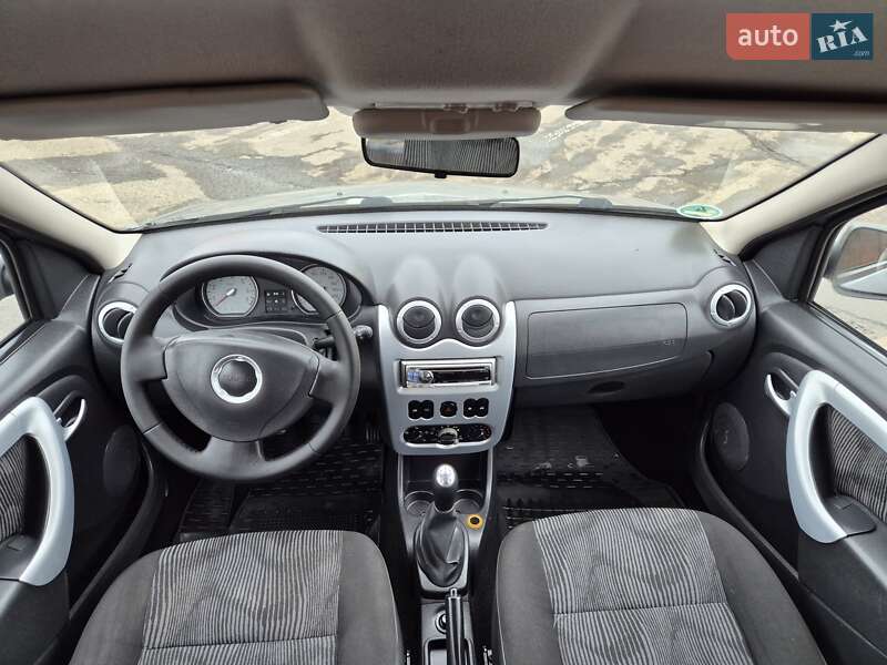 Універсал Dacia Logan MCV 2010 в Стрию