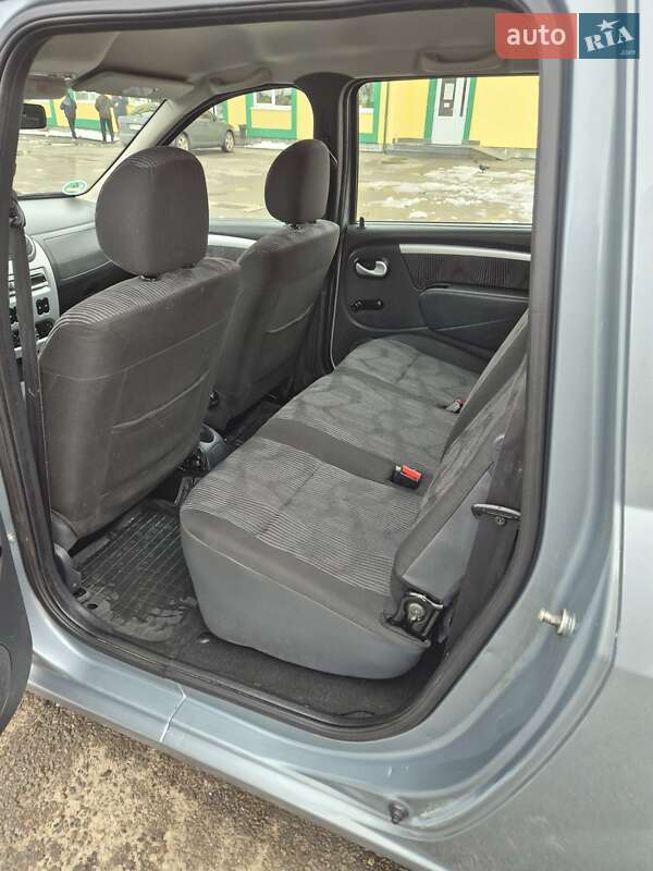 Універсал Dacia Logan MCV 2010 в Стрию