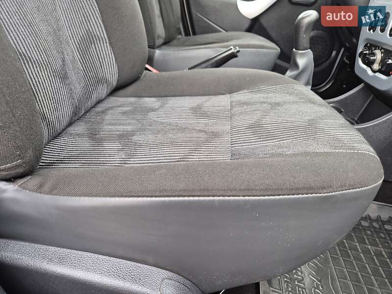 Універсал Dacia Logan MCV 2010 в Стрию