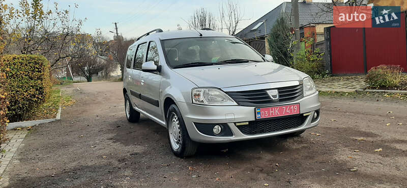 Універсал Dacia Logan MCV 2010 в Чернігові