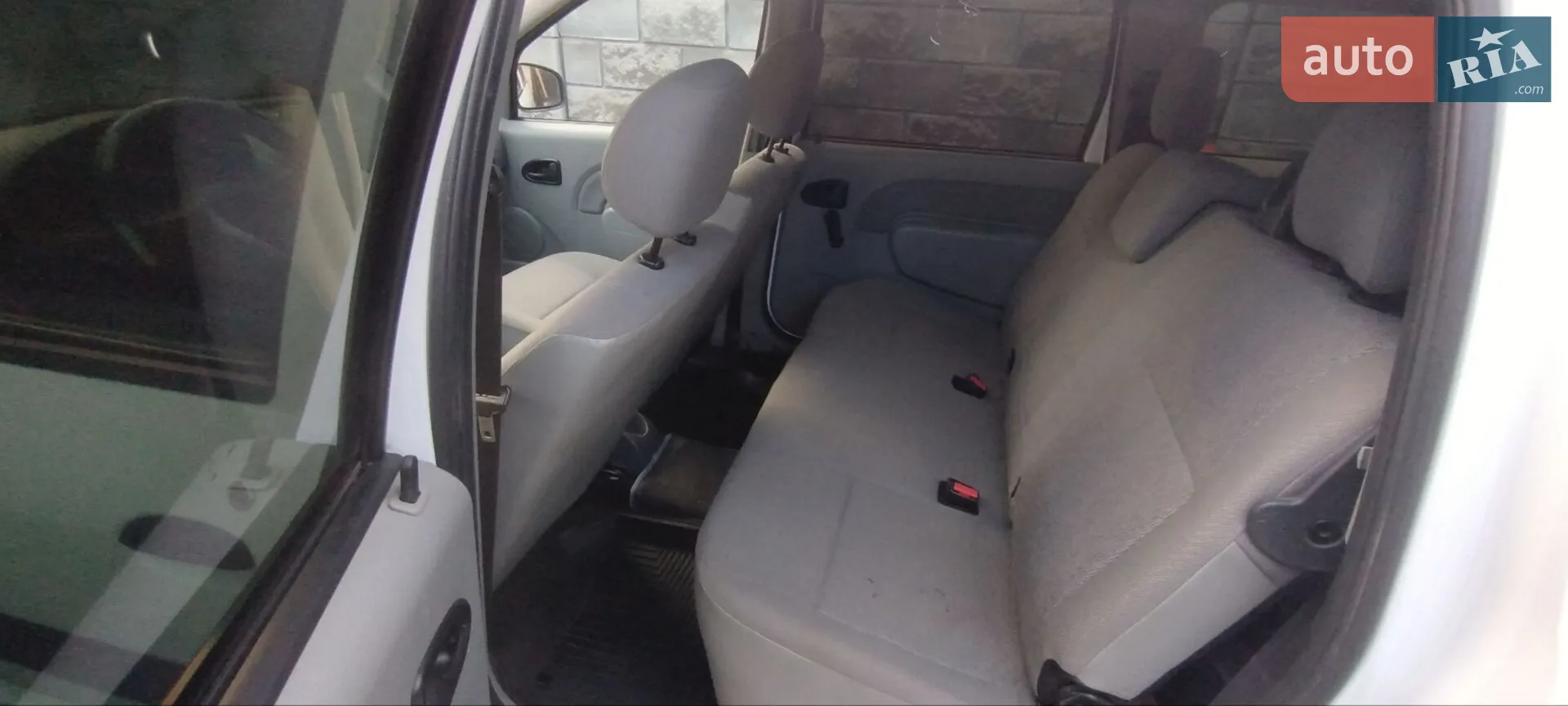 2011 Dacia Logan - мініатюра 9