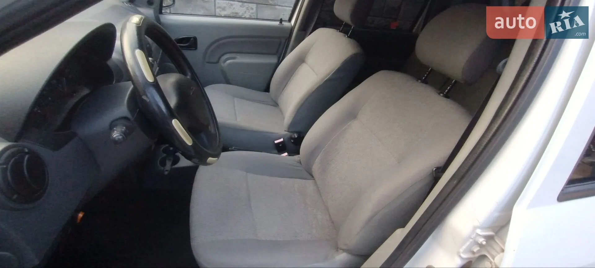2011 Dacia Logan - мініатюра 5