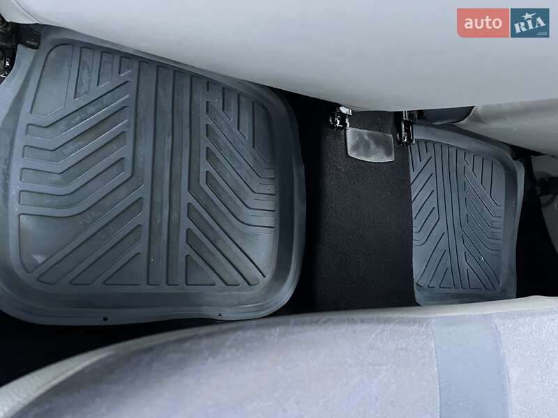 Універсал Dacia Logan MCV 2011 в Ніжині фото 43 Універсал Dacia Logan MCV 2011 в Ніжині