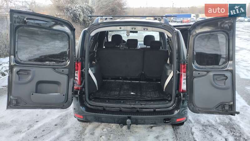 Універсал Dacia Logan MCV 2012 в Запоріжжі