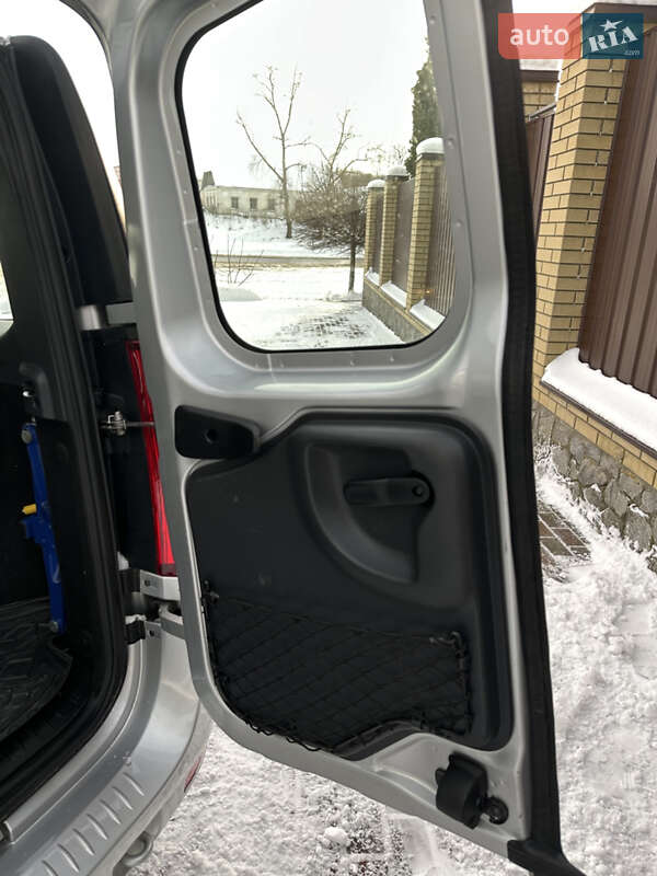 Універсал Dacia Logan MCV 2009 в Ромнах фото 31 Універсал Dacia Logan MCV 2009 в Ромнах