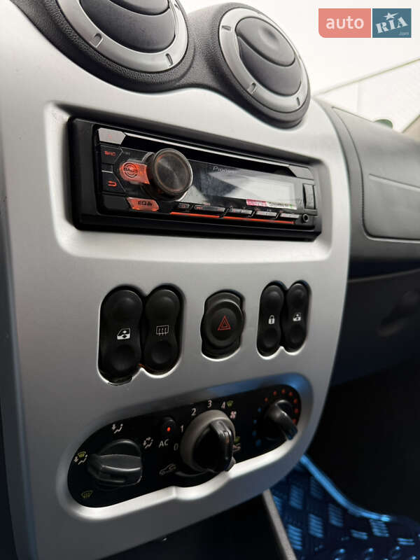 Универсал Dacia Logan MCV 2010 в Красилове