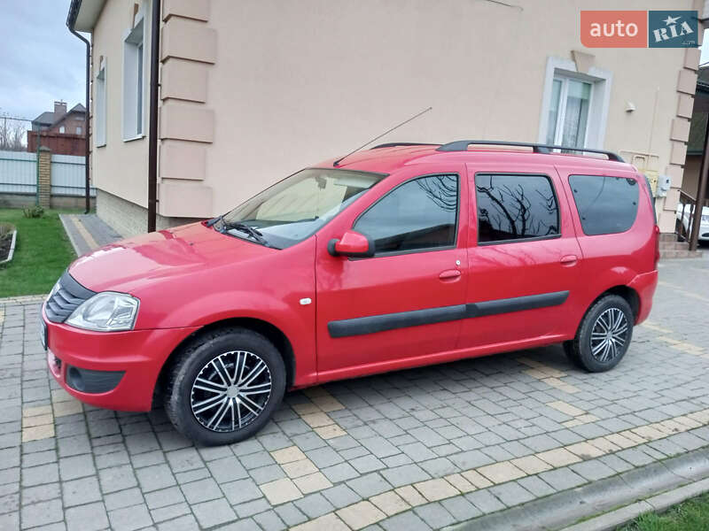 Универсал Dacia Logan MCV 2010 в Владимире
