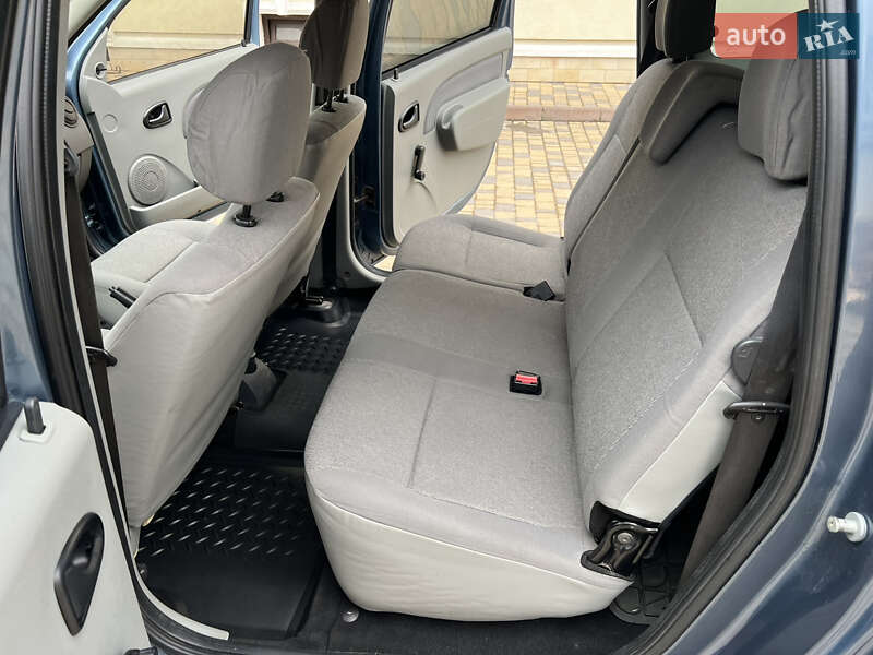 Универсал Dacia Logan MCV 2009 в Могилев-Подольске фото 23 Универсал Dacia Logan MCV 2009 в Могилев-Подольске