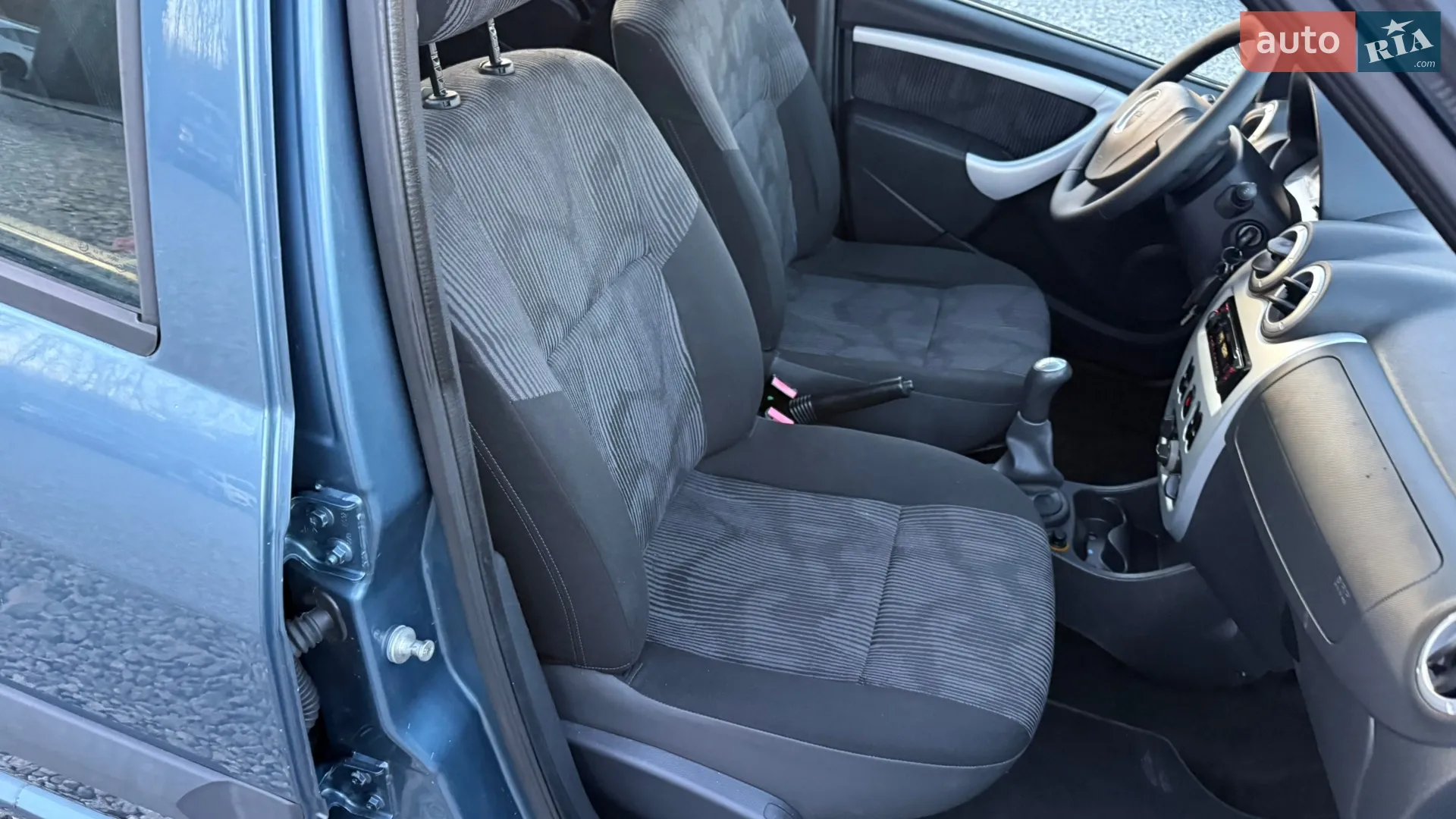 2010 Dacia Logan - мініатюра 26