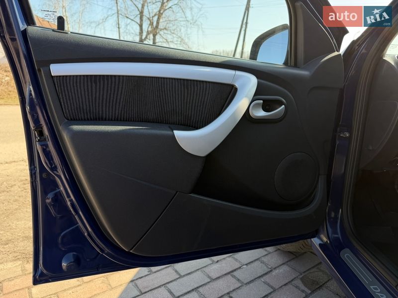 Универсал Dacia Logan MCV 2008 в Ромнах