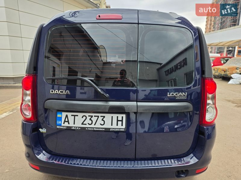Седан Dacia Logan MCV 2010 в Ивано-Франковске