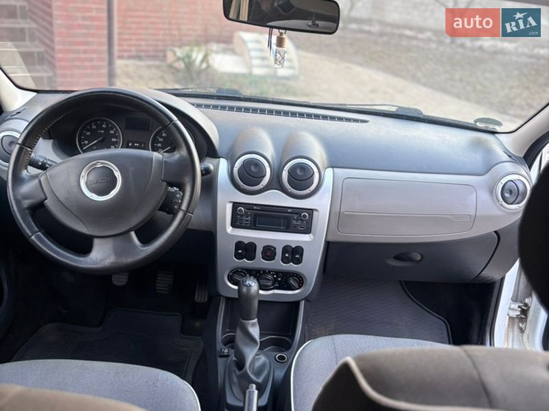 Универсал Dacia Logan MCV 2012 в Белой Кринице фото 17 Универсал Dacia Logan MCV 2012 в Белой Кринице