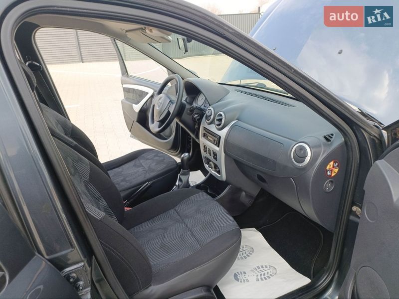 Універсал Dacia Logan MCV 2009 в Дубні