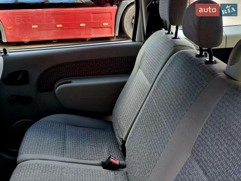 Универсал Dacia Logan MCV 2007 в Днепре