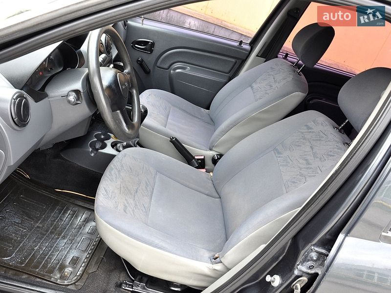 Универсал Dacia Logan MCV 2008 в Львове