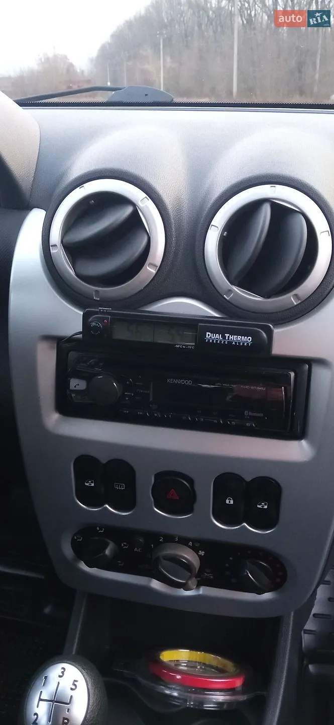 2011 Dacia Logan - мініатюра 7