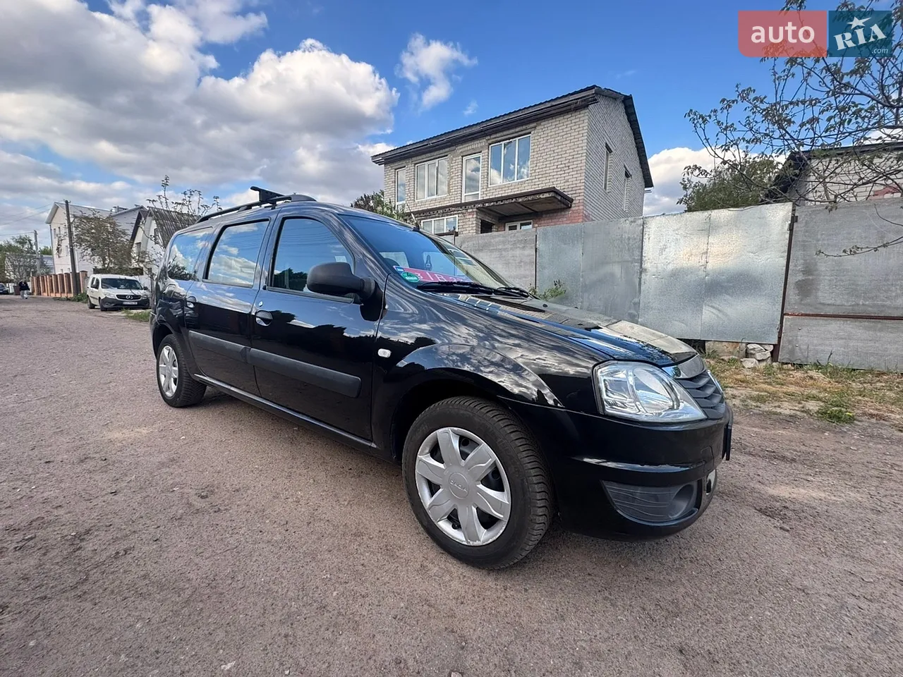 2011 Dacia Logan - мініатюра 17