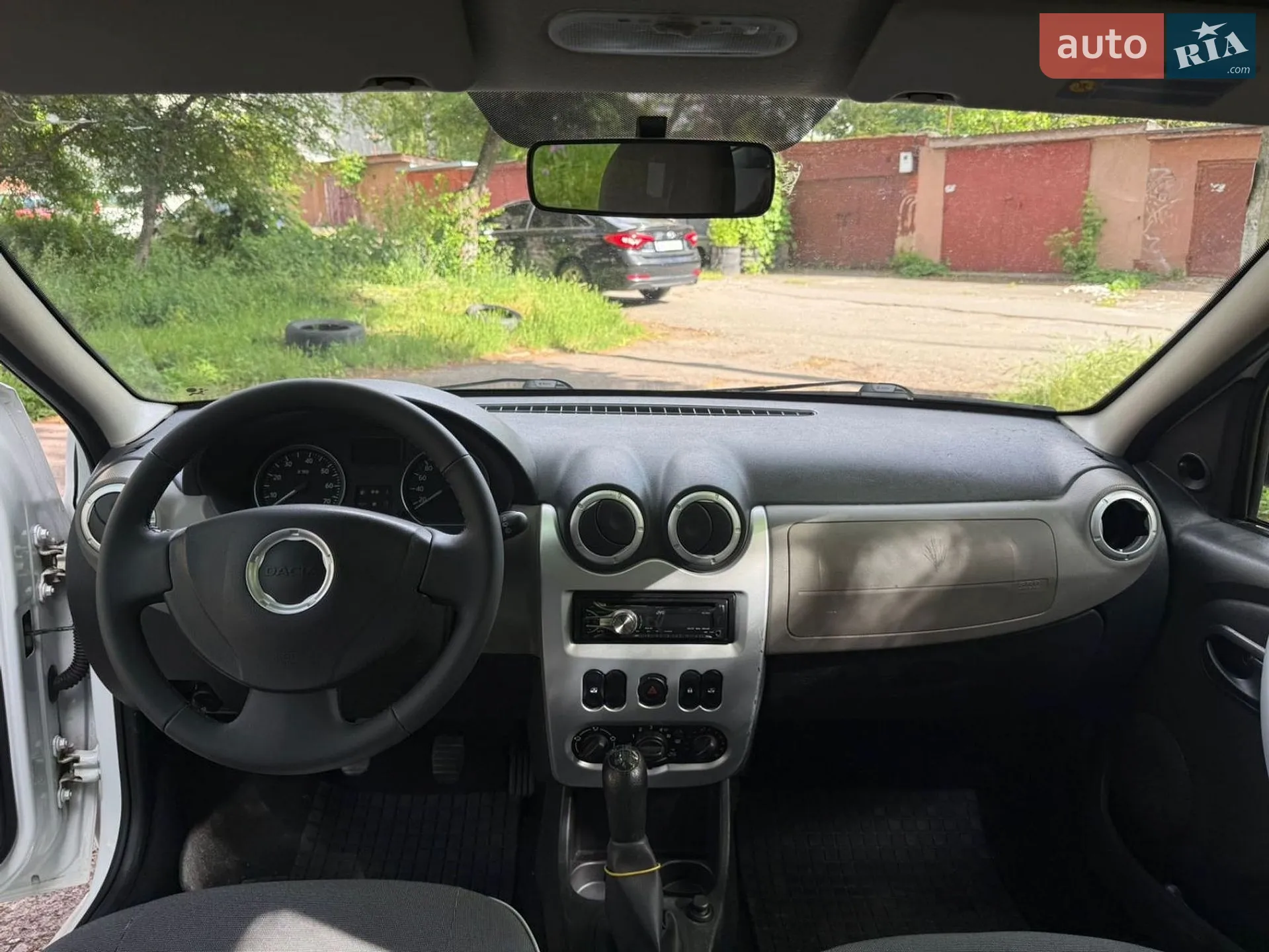 2012 Dacia Logan - мініатюра 16