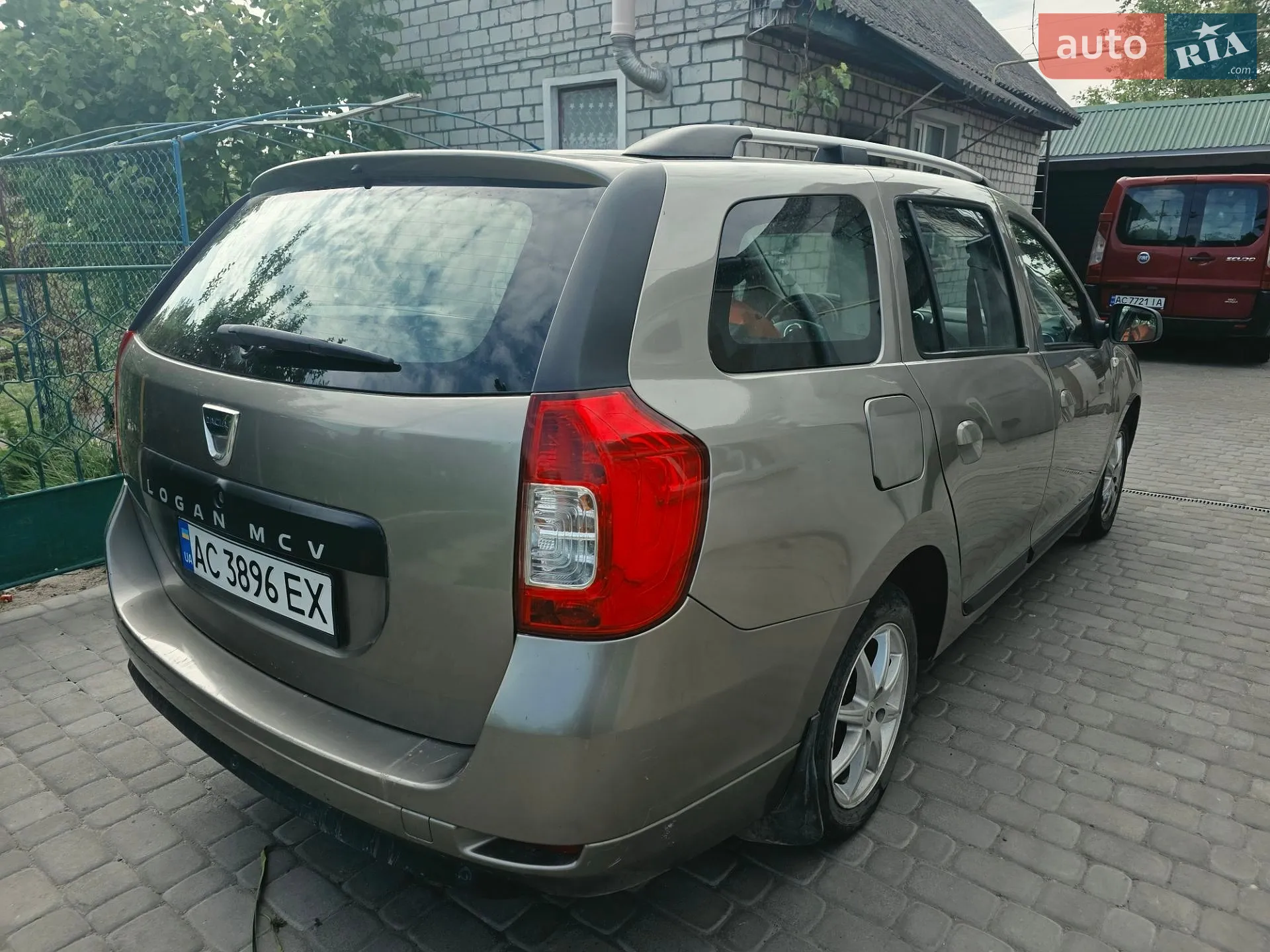 2013 Dacia Logan - мініатюра 4