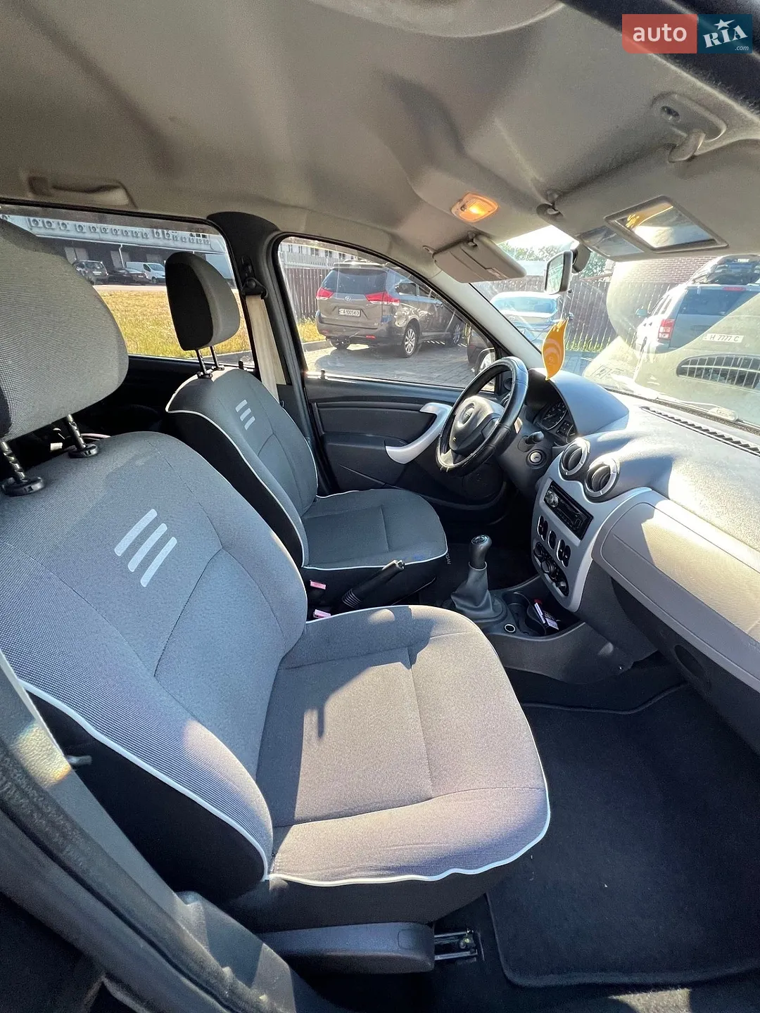 2012 Dacia Logan - мініатюра 32