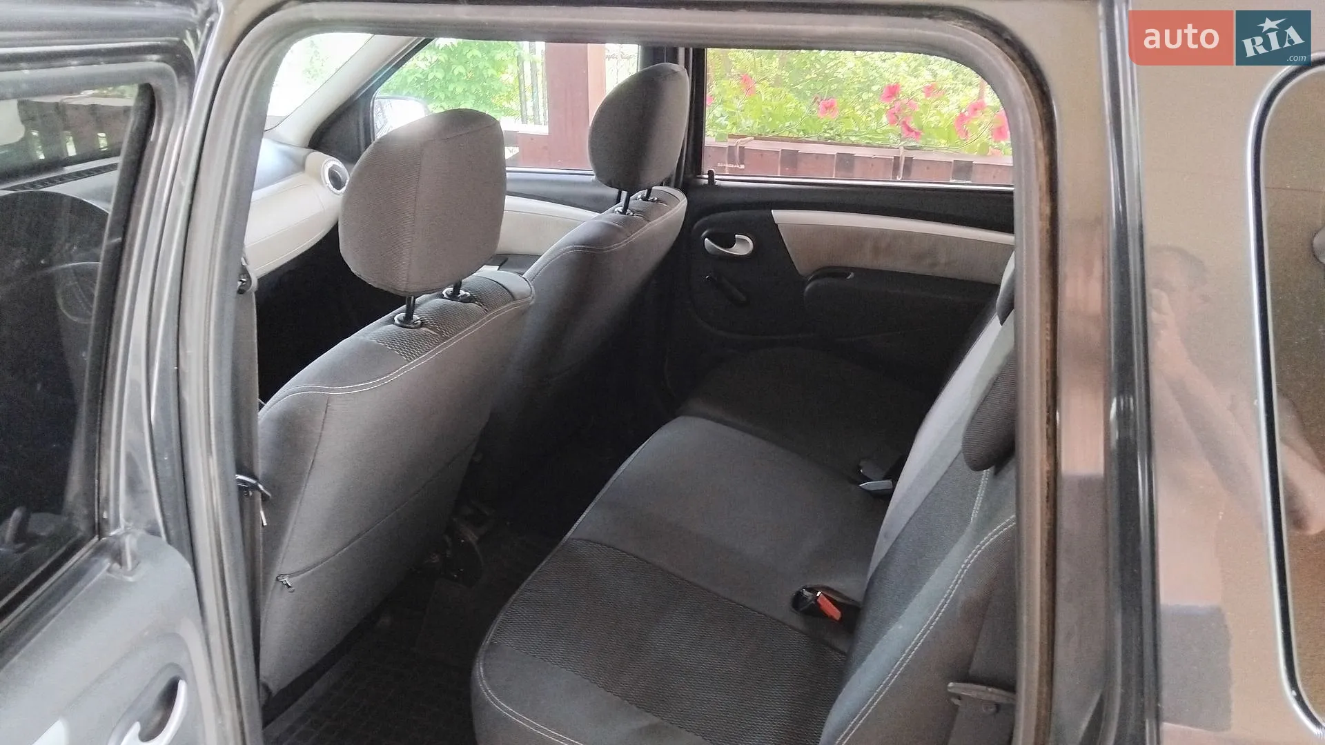2011 Dacia Logan - мініатюра 12