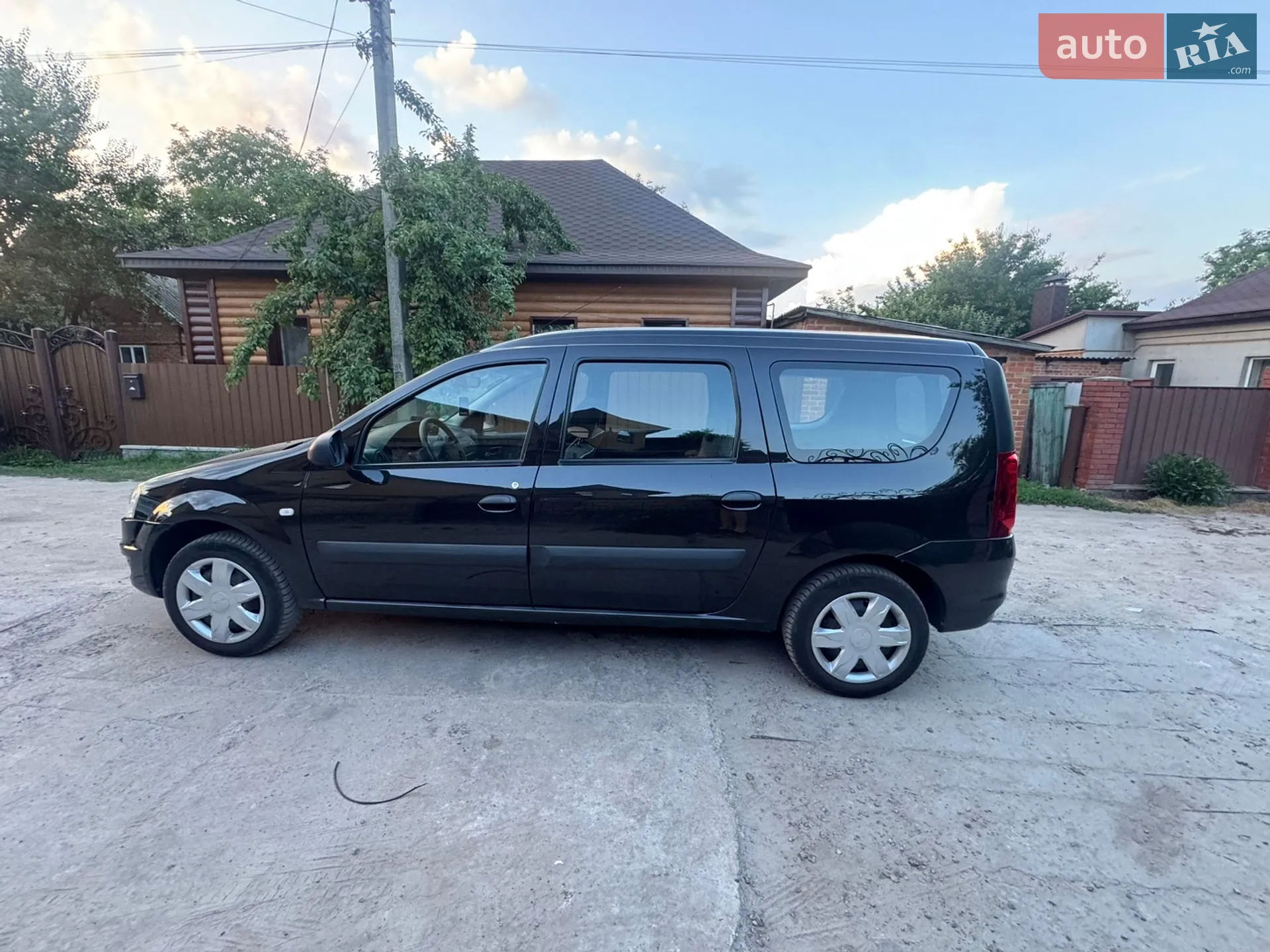 2011 Dacia Logan - мініатюра 9