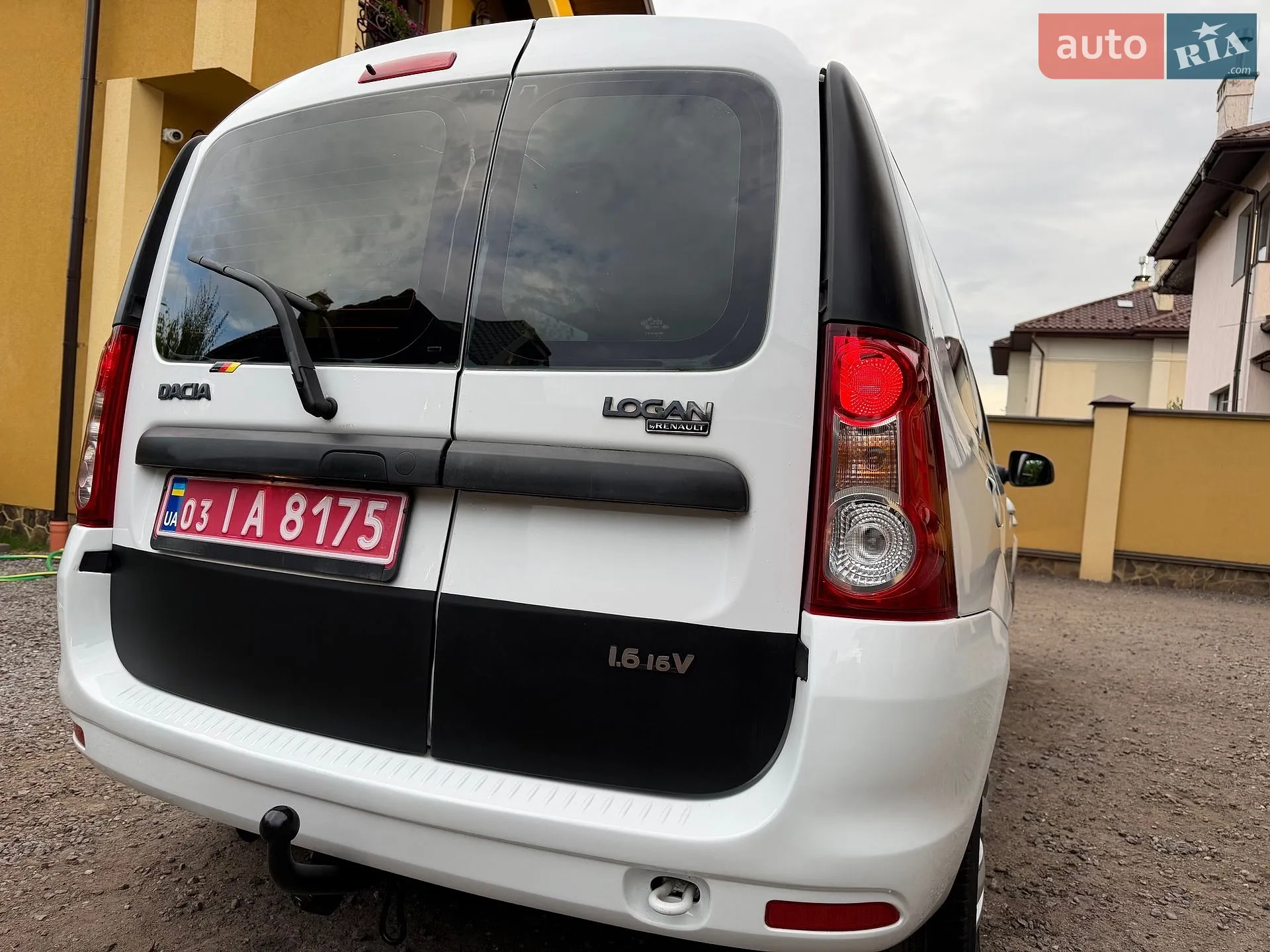 2010 Dacia Logan - мініатюра 8
