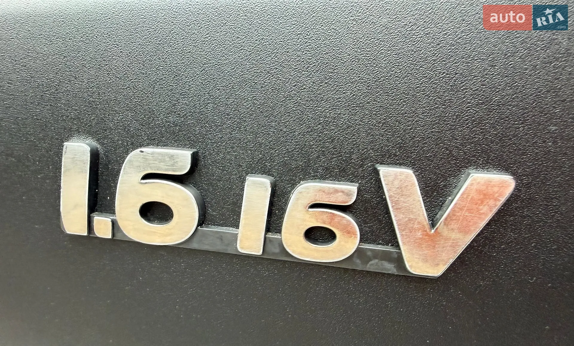 2010 Dacia Logan - мініатюра 30