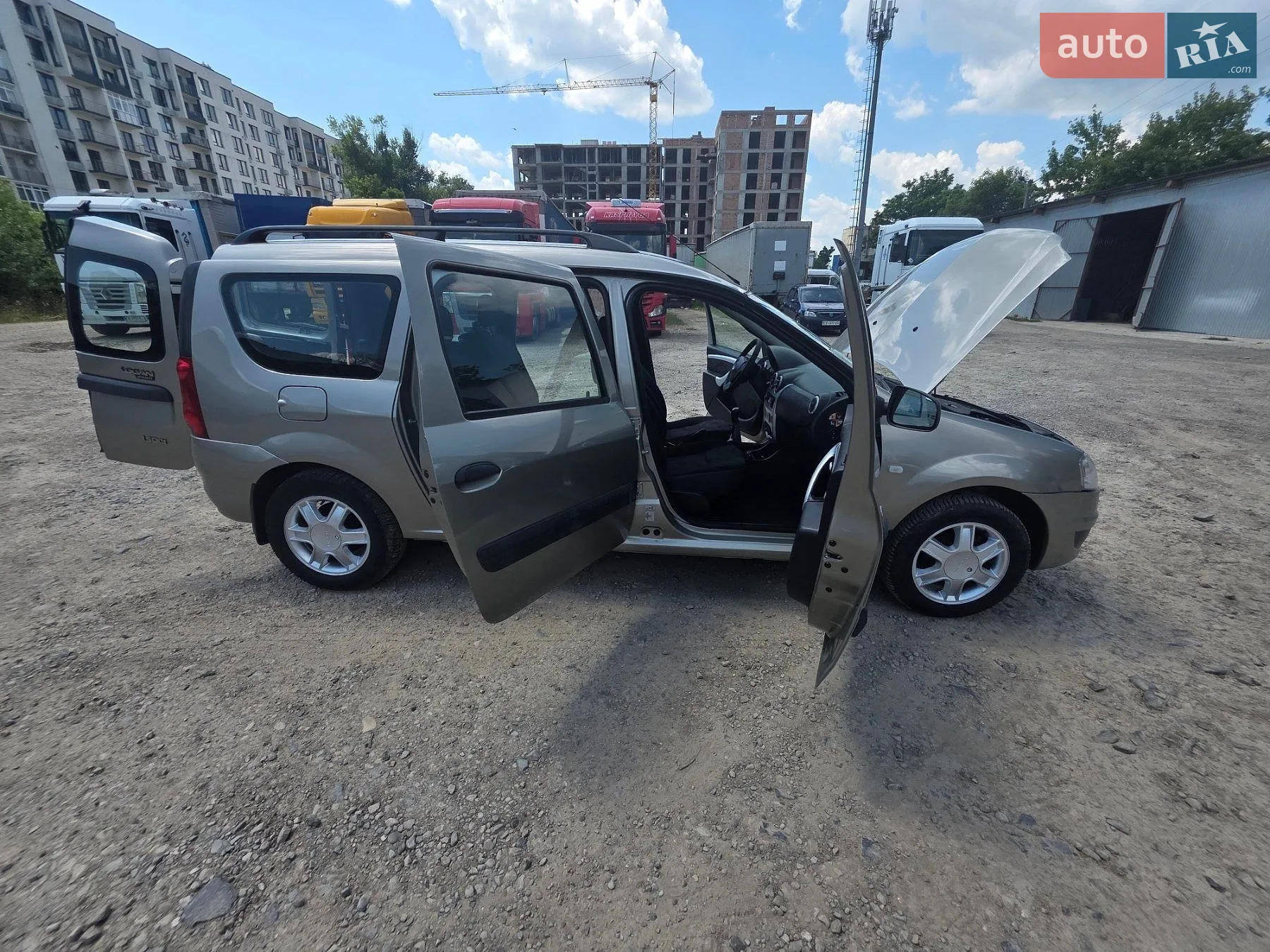 2011 Dacia Logan - мініатюра 6