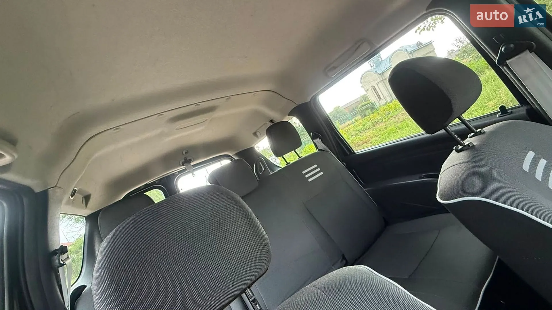 2012 Dacia Logan - мініатюра 33