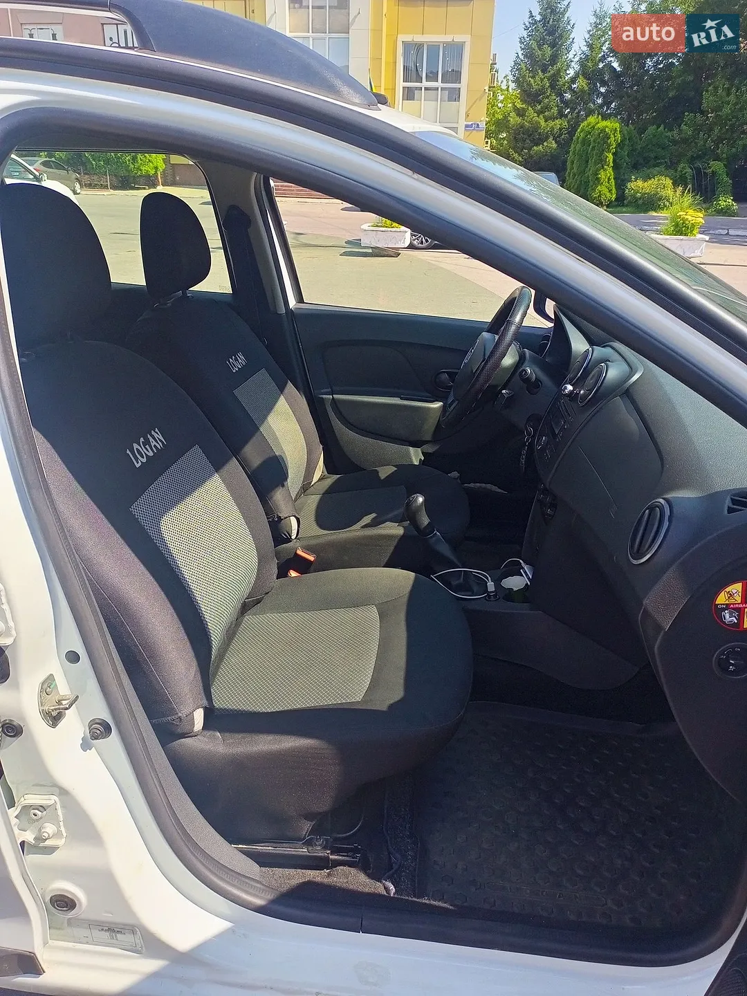 2016 Dacia Logan - мініатюра 13
