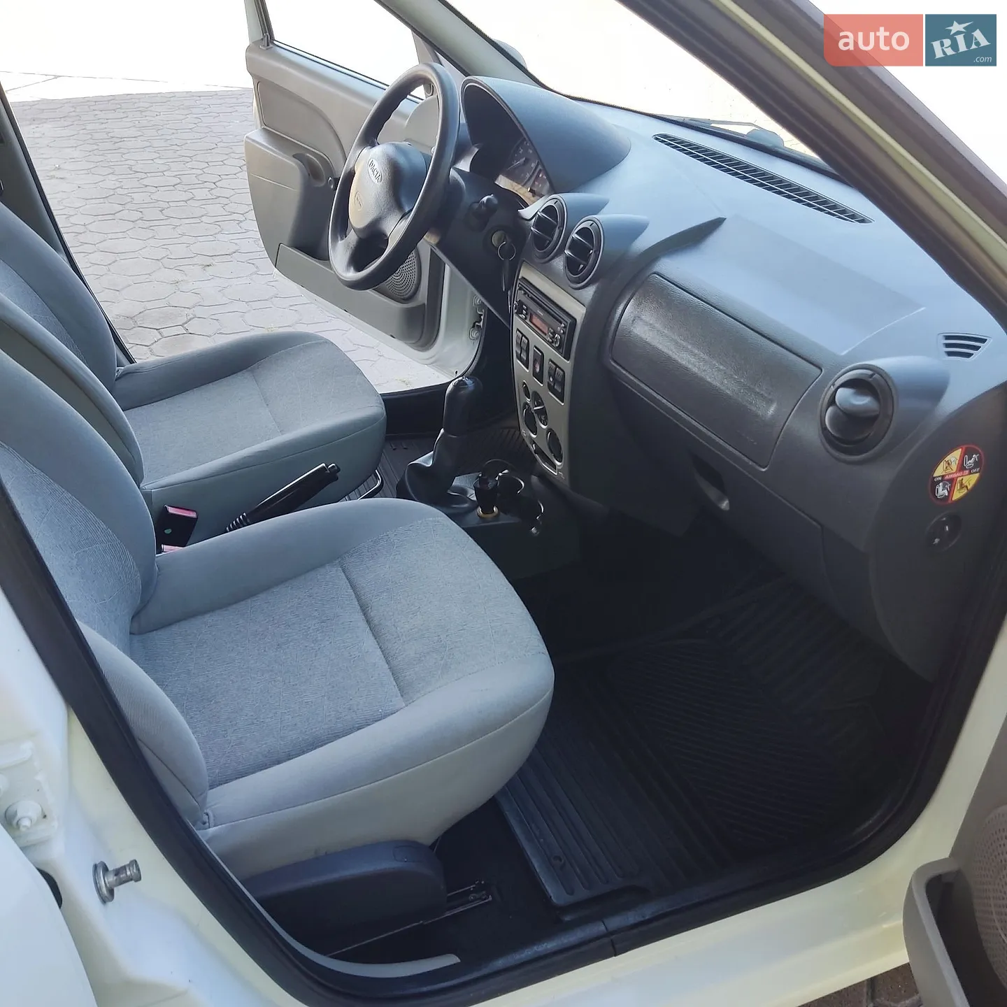 2011 Dacia Logan - мініатюра 15