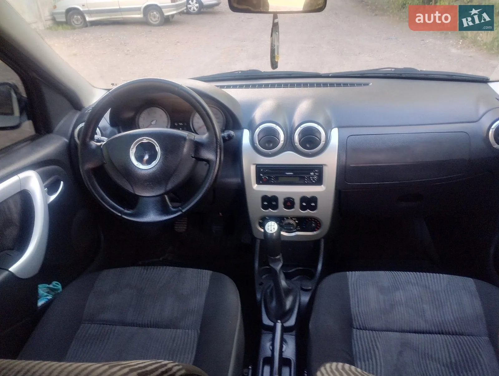 2011 Dacia Logan - мініатюра 38