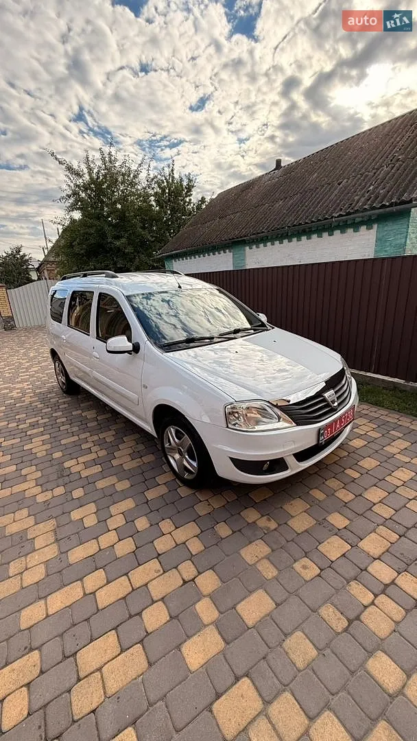 2010 Dacia Logan - мініатюра 13