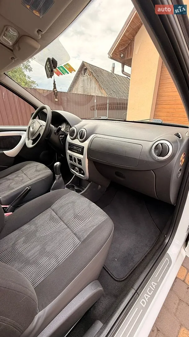 2010 Dacia Logan - мініатюра 30