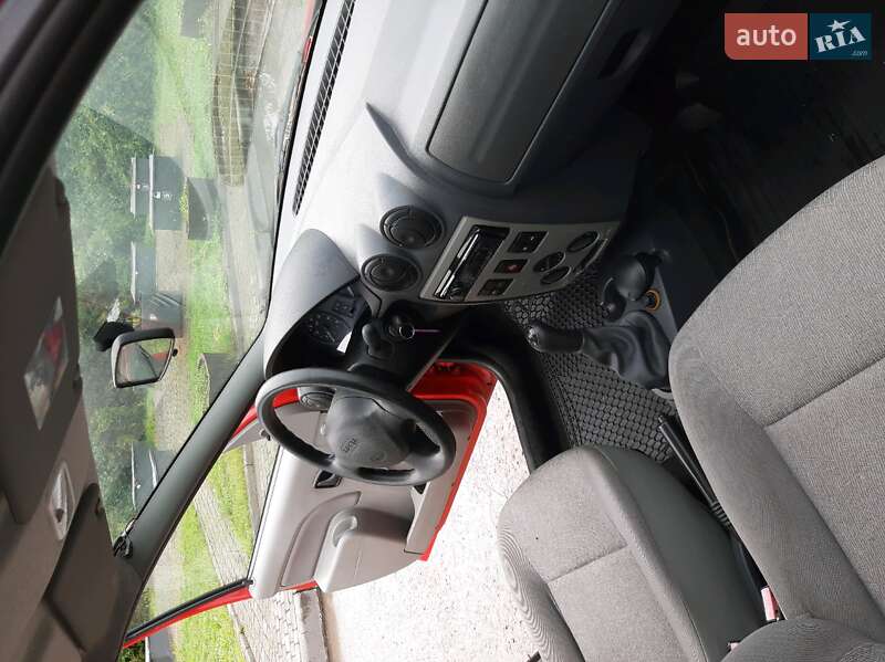 Седан Dacia Logan 2008 в Трускавці