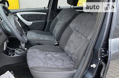 Універсал Dacia Logan 2009 в 
