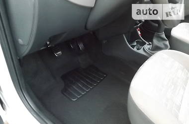 Седан Dacia Logan 2012 в 